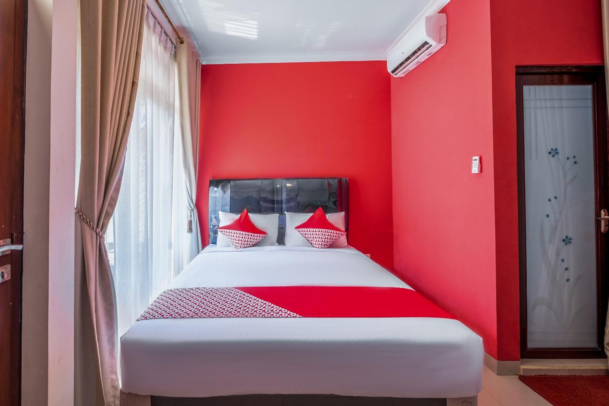 Oyo Collection O 1032 Rahayu Residence Syariah Cirebon Exterior photo